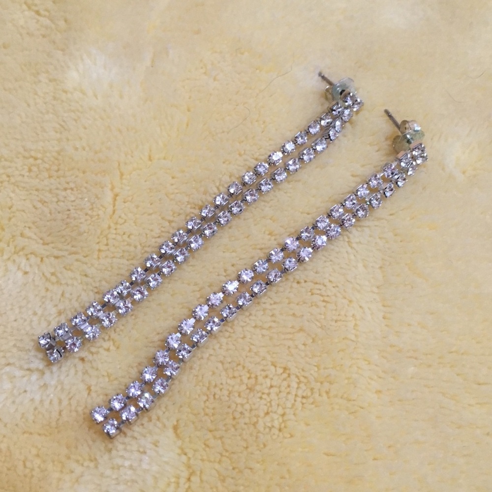 Rhinestone dangle earrings